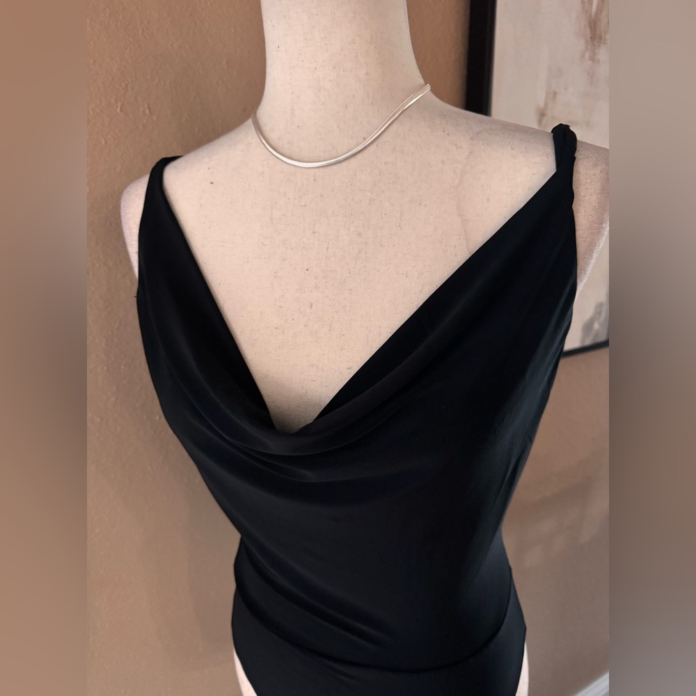 Black draped silky polyester bodysuit classy chic - Picture 7 of 9